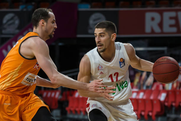 经验丰富的 经验丰富的